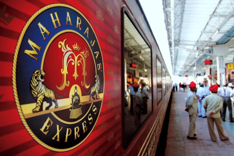 Folio.YVR Issue #1: Maharajahs’ Express: India’s Luxury Train Adventure