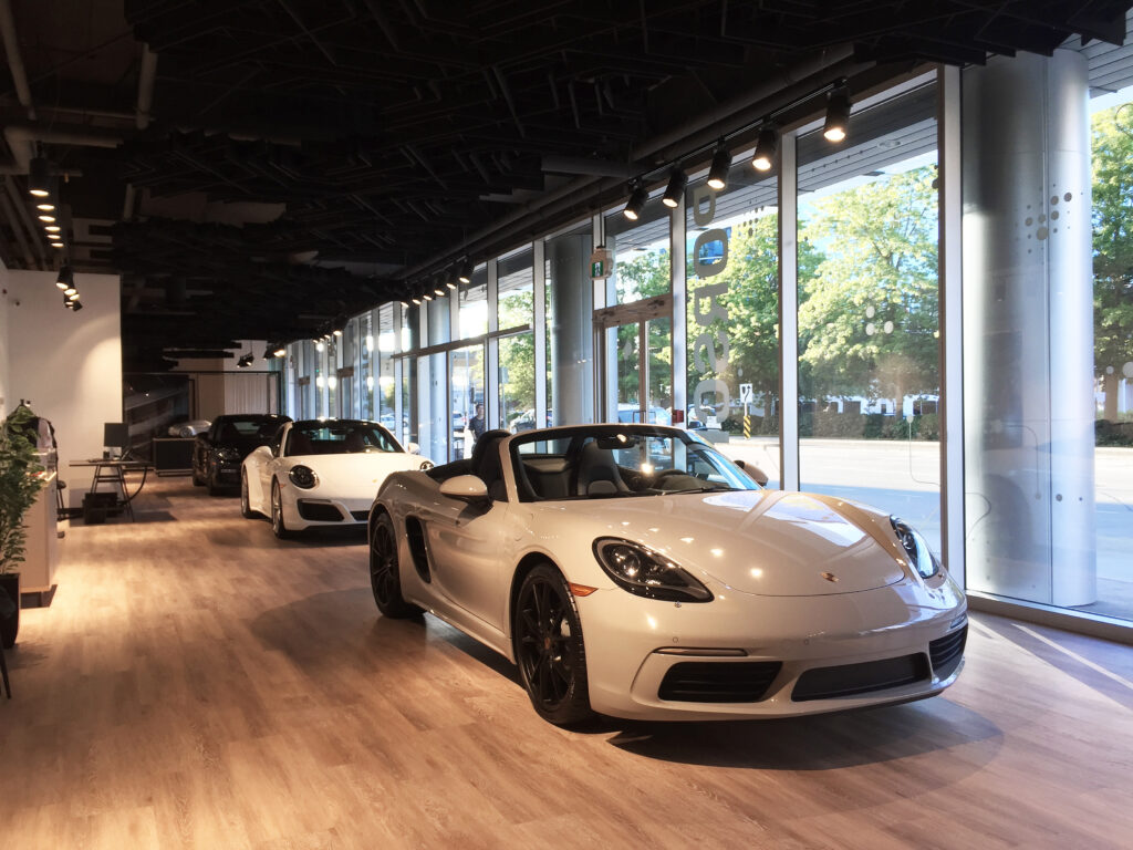porsche, taycan, turbo s, aberdeen, helen siwak, mona rose butler, ecoluxluv, folioyvr, vancouver, bc, vancity, yvr