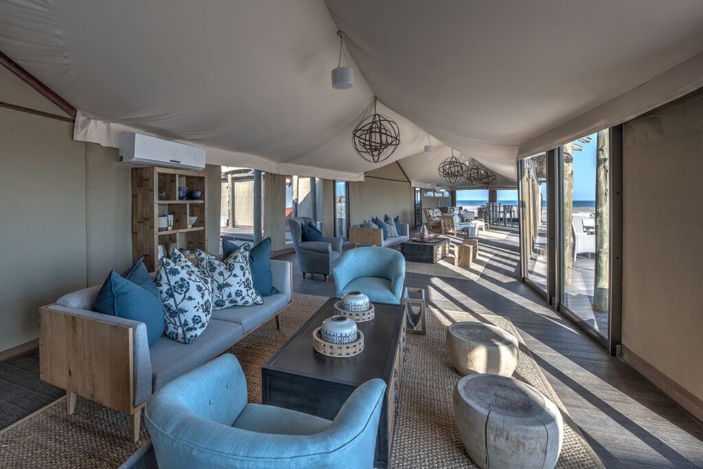 Kingfisher Resort, FolioYVR, Helen Siwak, Travel, luxury lifestyle awards