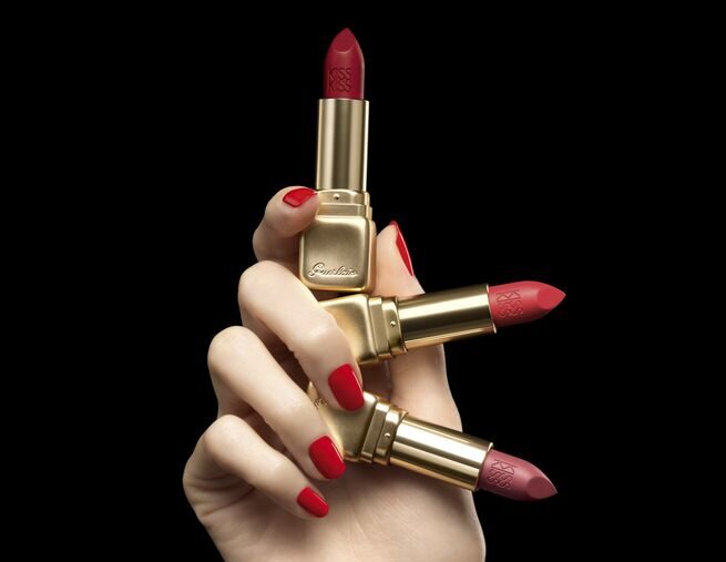 Folio.YVR Friends: Guerlain Invites You to Share KISSKISS Tender Matte with Your Lover