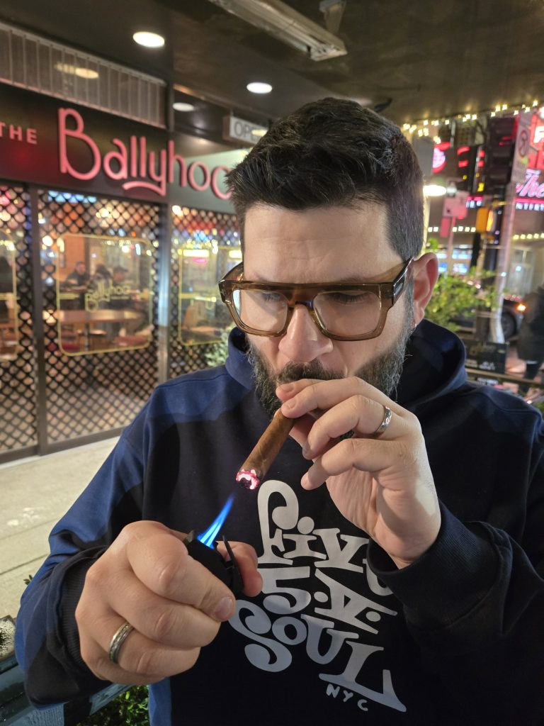 ballyhoo, cigar, men's life, folioyvr, vancouver vices, helen siwak, vlad xanthopoulos, vancouver, bc, yvr, freehouse
