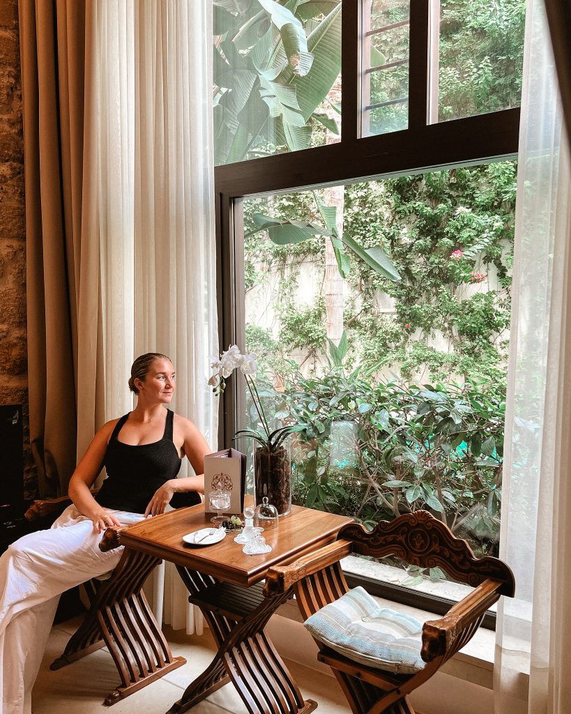 NADINE GASPAR, THE SOLO TRAVEL COLLECTIVE, FOLIOYVR, PARTNERSHIP, LUXURY TRAVEL, VANCOUVER, BC