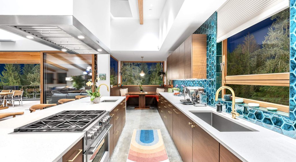 jason soprovich, 3723 bayridge, west vancouver, helen siwak, folioyvr, ecoluxury, heritage homes, luxury lifestyle, vancouver, BC