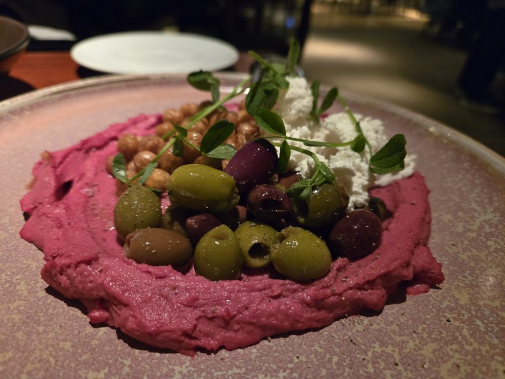 diva at the met, metropolitan hotel, fine dining, plantbased dining, helen siwak, folioyvr, vancouver, bc