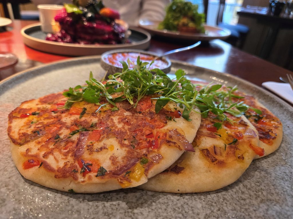 diva at the met, metropolitan hotel, fine dining, plantbased dining, helen siwak, folioyvr, vancouver, bc