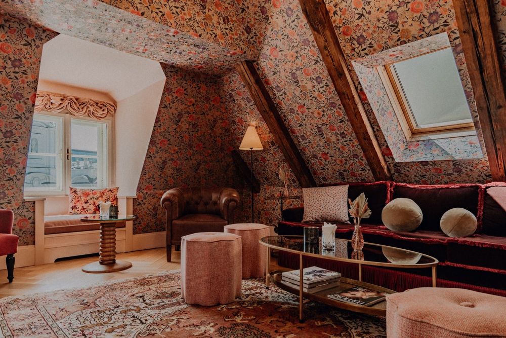 AM HOF 8, VIENNA, MEMBERS CLUB, HELEN SIWAK, FOLIOYVR, WEST COAST LUXURY, VANCOUVER, BC, CANADA, LUXURY LIFESTYLE