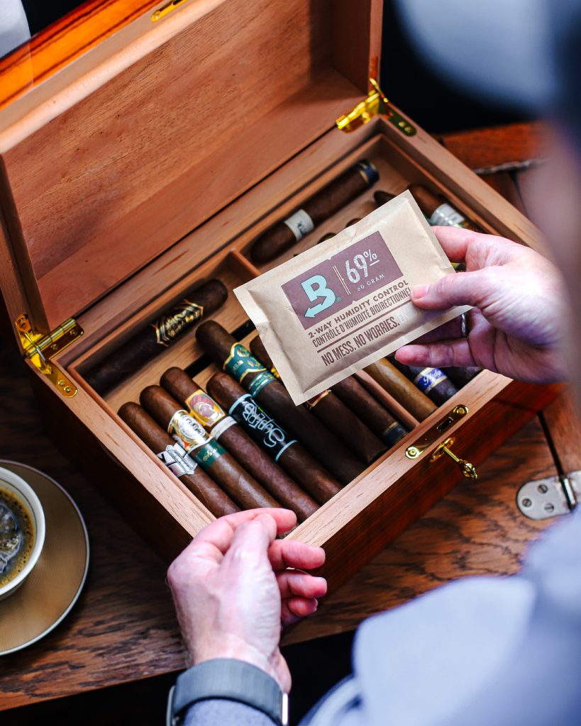 cocktails & cigars, vlad xanthopoulos, cigar life, west coast luxury, helen siwak, folioyvr, bc