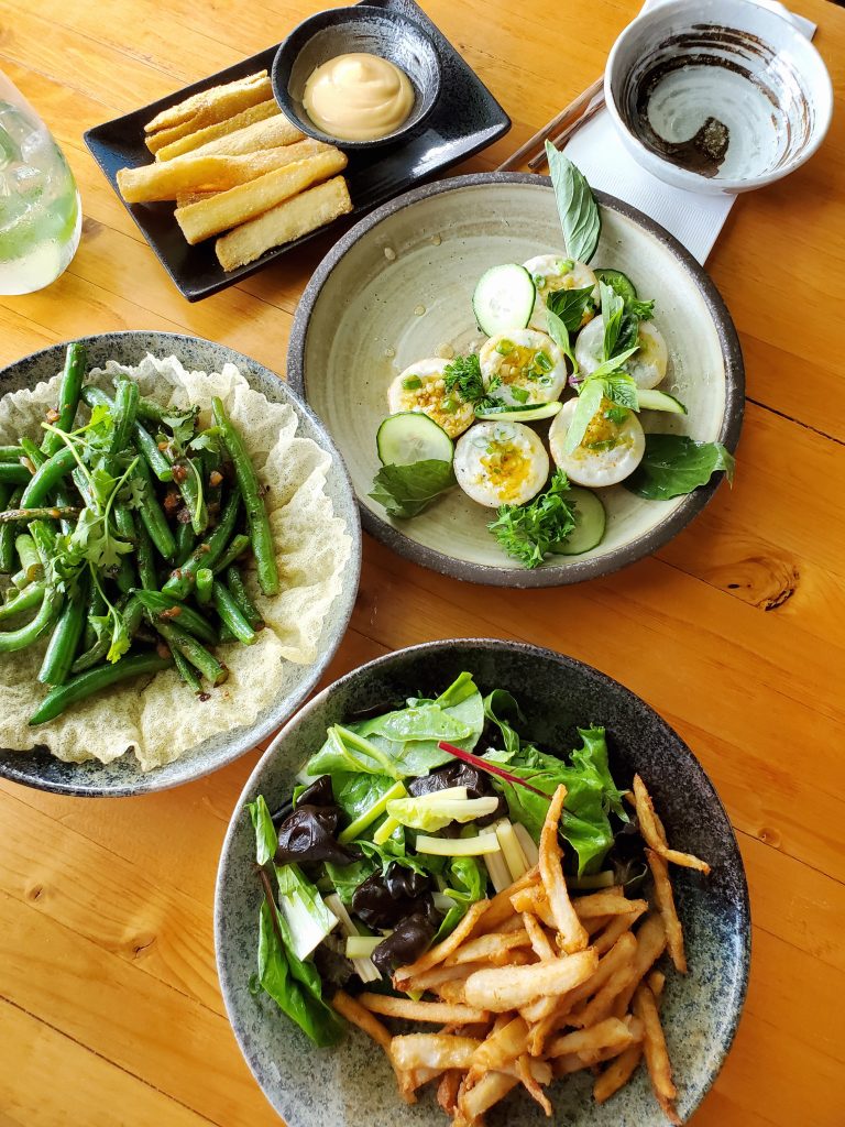 its whats for brunch, folioyvr, helen siwak, vancouver, plantbased dining, vegan dining, yvr