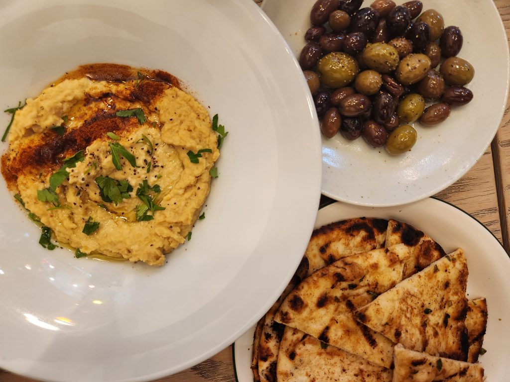 its whats for brunch, folioyvr, helen siwak, vancouver, plantbased dining, vegan dining, yvr