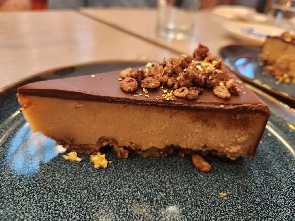 its whats for brunch, folioyvr, helen siwak, vancouver, plantbased dining, vegan dining, yvr