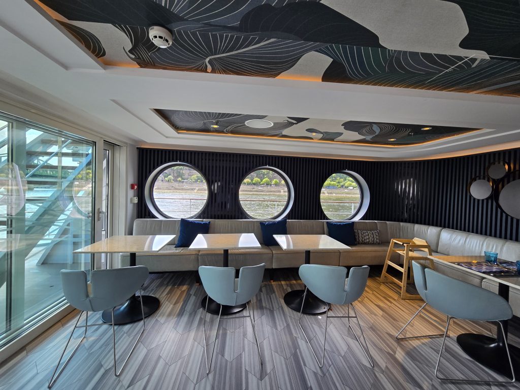riverside luxury cruises, the mozart, helen siwak, west coast luxury, vancouver, bc, yvr