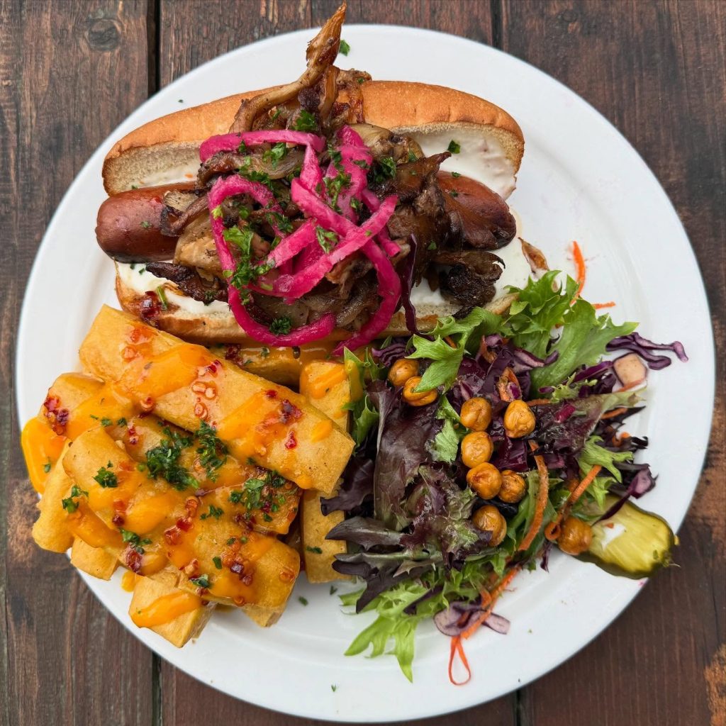 its whats for brunch, folioyvr, helen siwak, vancouver, plantbased dining, vegan dining, yvr 