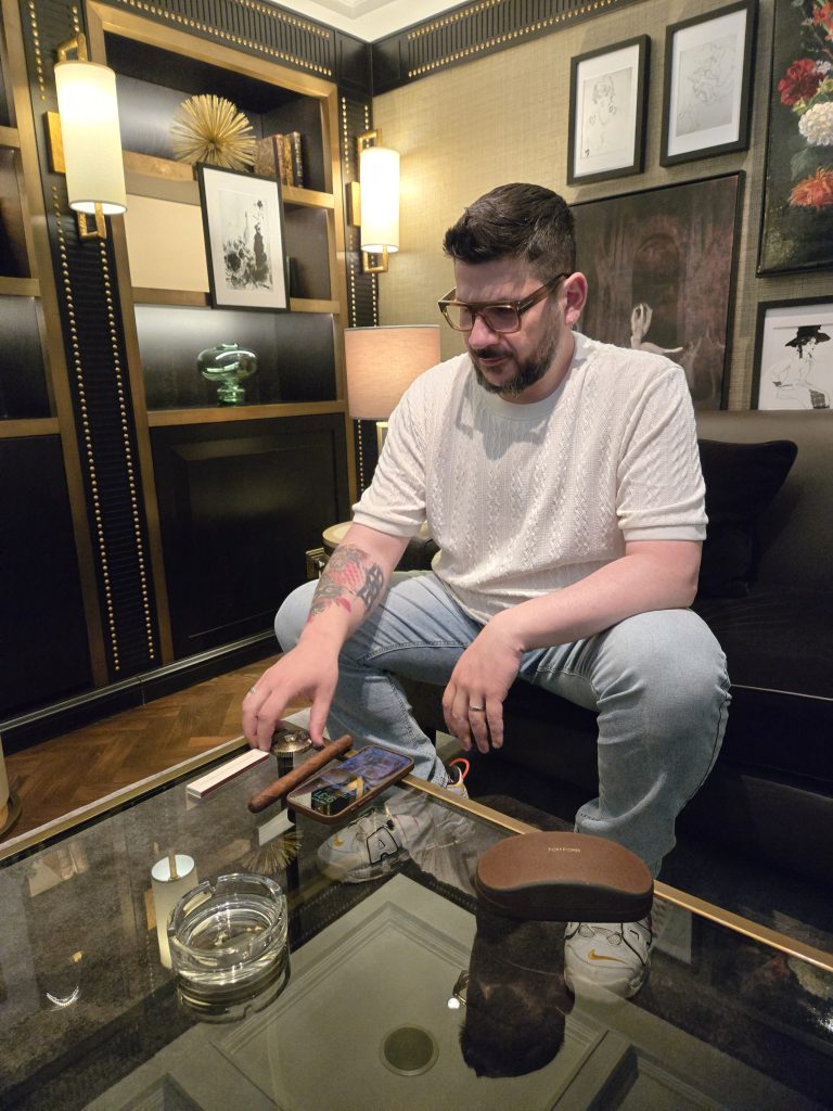 vlad xanthopoulos, vancouver vices, cruising with cigars, mozart, helen siwak, folioyvr
