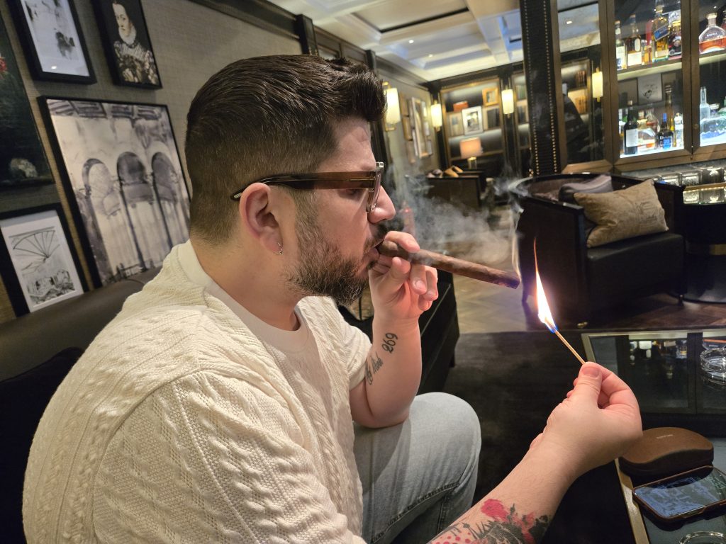 vlad xanthopoulos, vancouver vices, cruising with cigars, mozart, helen siwak, folioyvr