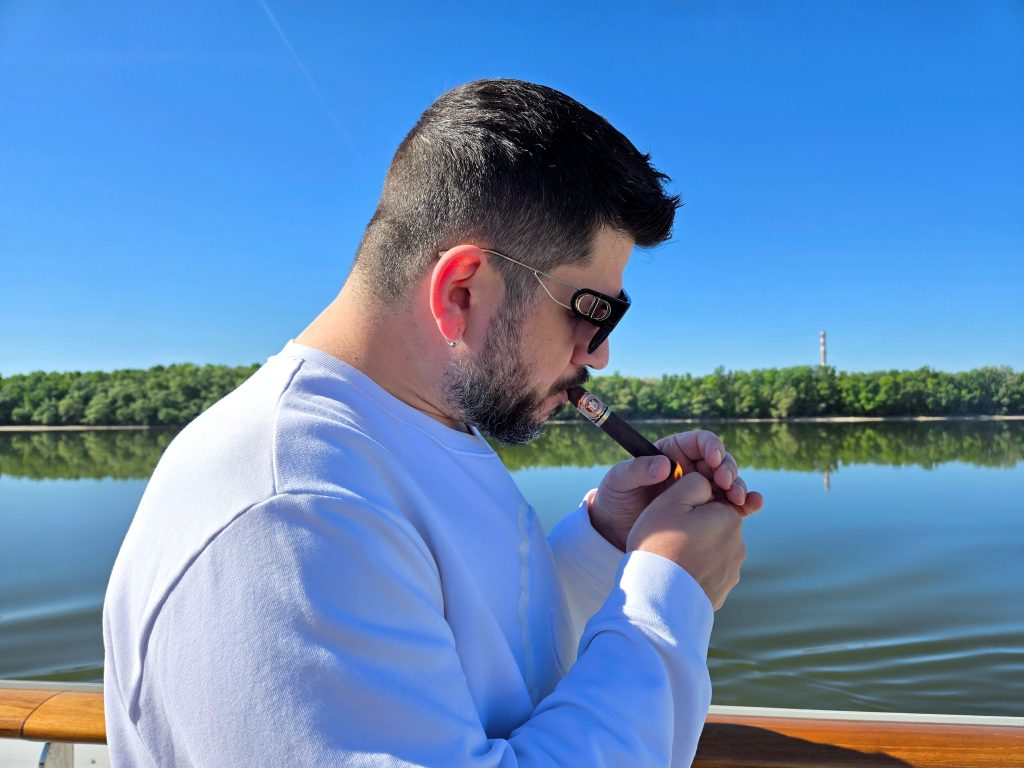 vlad xanthopoulos, vancouver vices, cruising with cigars, mozart, helen siwak, folioyvr