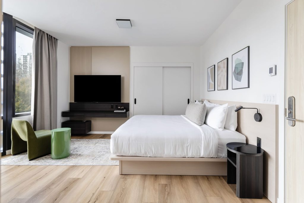 smithe house, yaletown, vancouver, helen siwak, folioyvr, luxury lifestyle, staycation, vancouver, bc, yvr