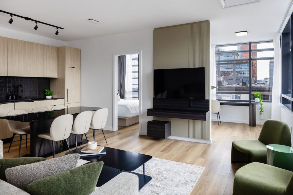 smithe house, yaletown, vancouver, helen siwak, folioyvr, luxury lifestyle, staycation, vancouver, bc, yvr