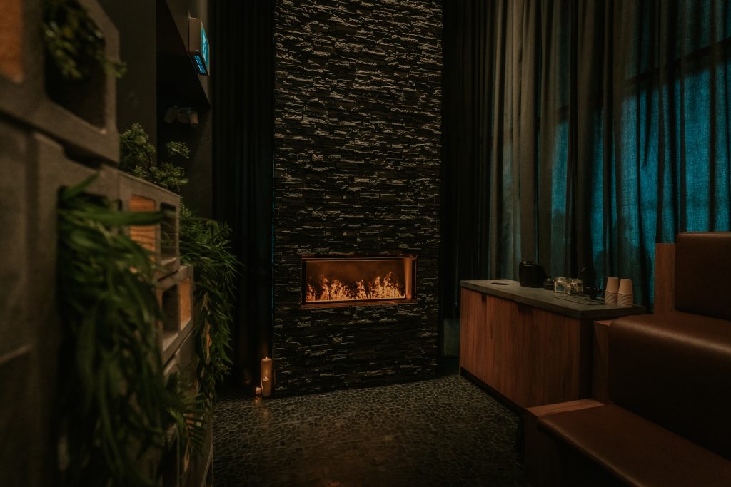 aetherhaus, aufguss, folioyvr, helen siwak, west coast luxury, luxury lifestyle, vancouver, bc, health and wellness