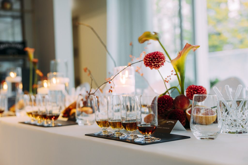bowmore x aston martin, holt renfrew, the apartment, folioyvr, vancouver, bc, yvr, helen siwak