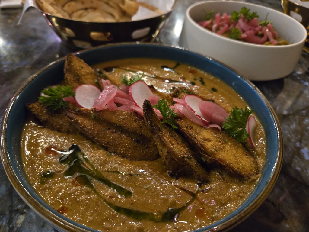 desi lounge, helen siwak, jess singh, indian dining, vancouver, yaletown, downtown vancouver, yvr