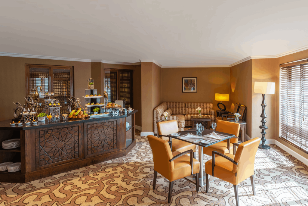 movenpick petra, luxury adventure, luxury hotel, jordan, middle east, helen siwak, luxury lifestyle awards