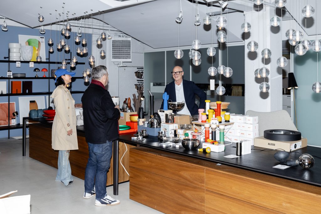 natalie myles art consultancy, andy dixon, helen siwak, folioyvr, vancouver, bc, kitsilano, luxury lifestyle, yvr