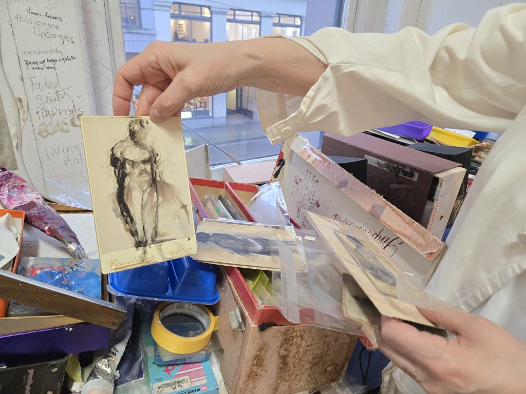 angela grossman, vancouver artist, canadian icon, douglas coupland, helen siwak, vancouver, bc, west coast luxury