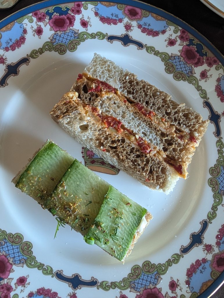 fairmont empress, tea in the afternoon, victoria bc, helen siwak, folioyvr, bc