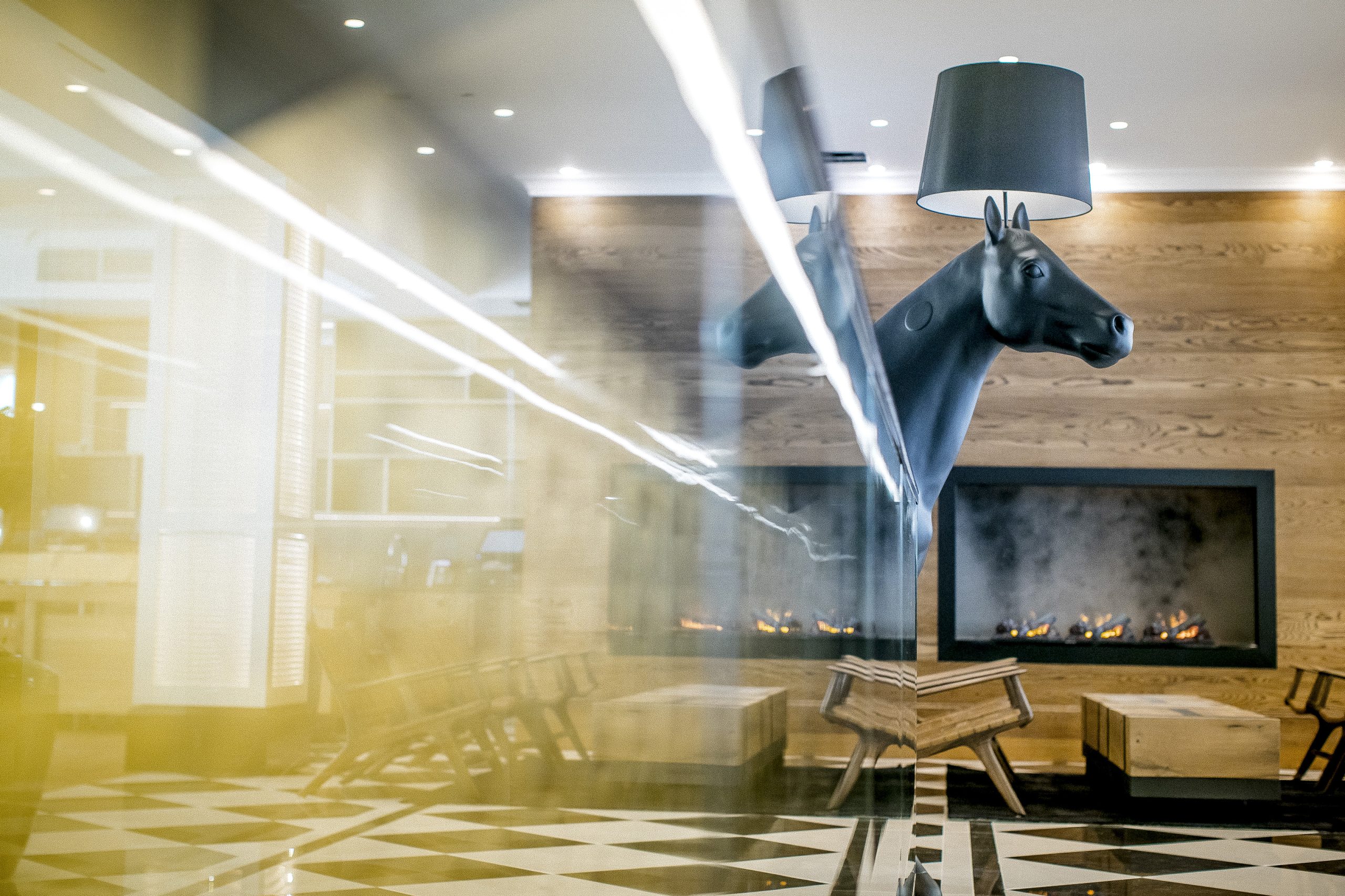 the solo travel collection, nadine paulo, helen siwak, folioyvr, vancouver, finland, aurora borealis, luxury travel