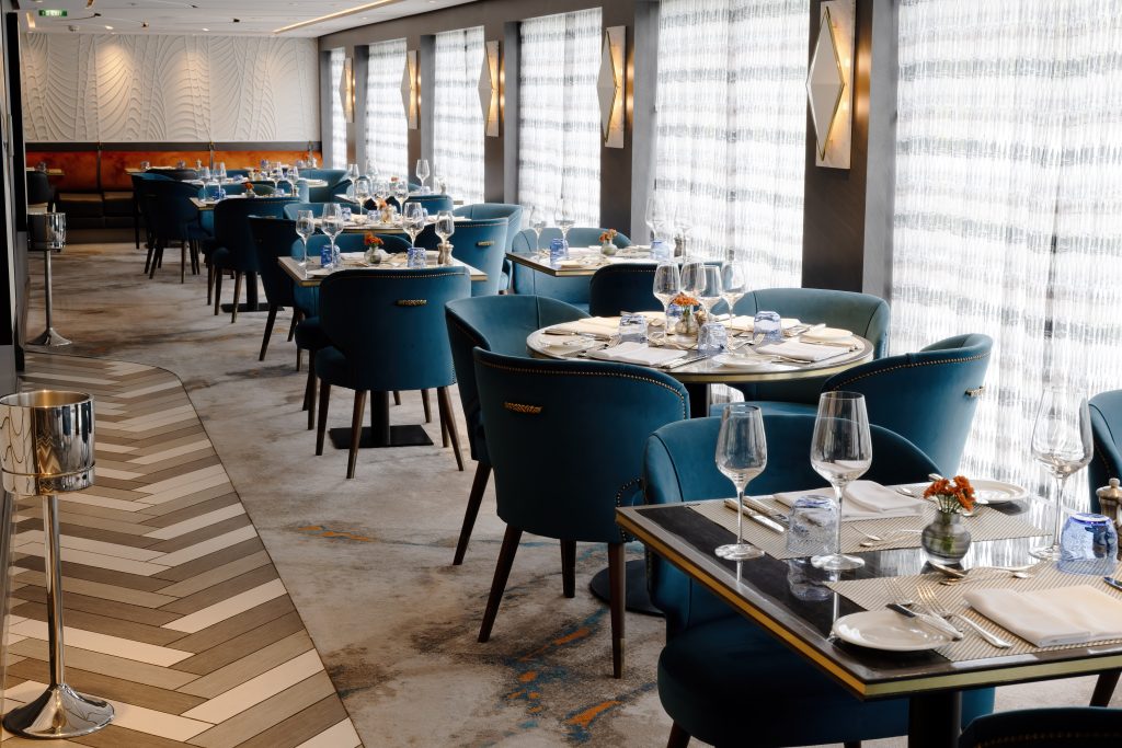 riverside luxury cruises, the debussy, helen siwak, folioyvr, west coast ecoluxlury, luxury lifestyle, vancouver, bc, yvr, travel and adventure, river cruising
