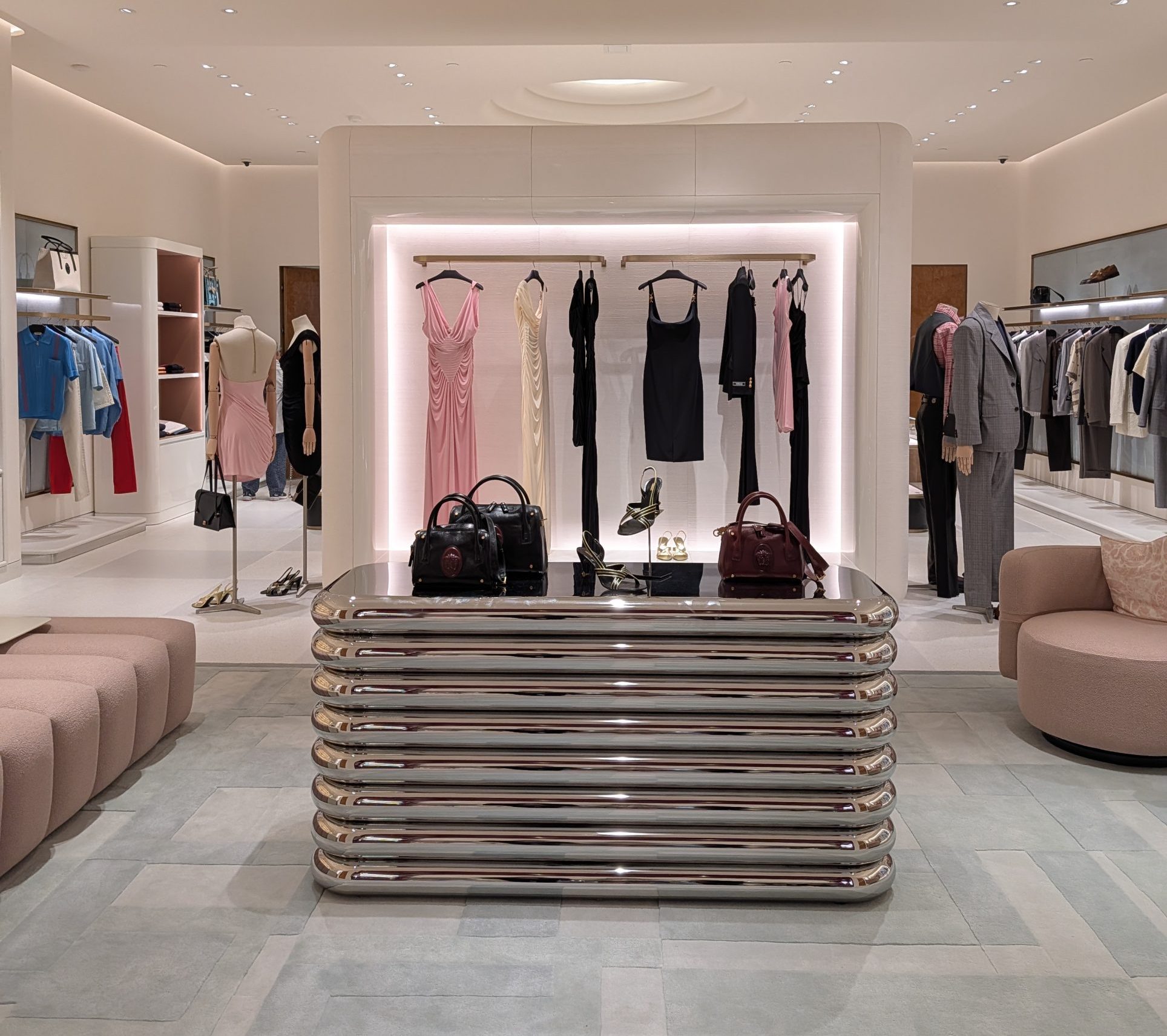 oakridge park, cambie street, folioyvr, helen siwak, lvmh, luxury shopping, west coast luxury, vancouver, bc, yvr
