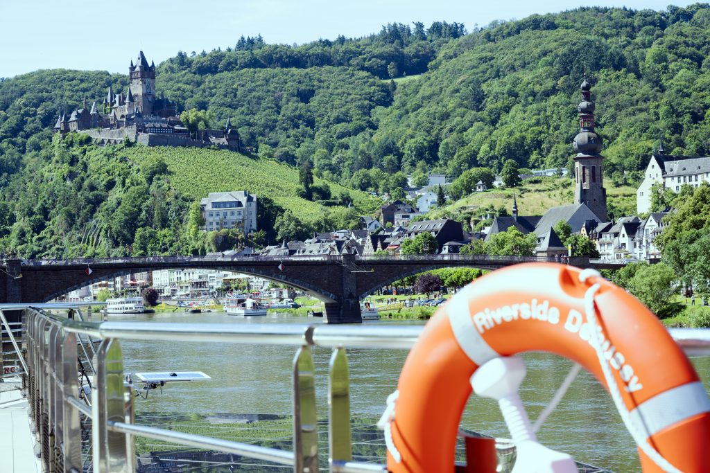 riverside luxury cruises, the debussy, helen siwak, folioyvr, west coast ecoluxlury, luxury lifestyle, vancouver, bc, yvr, travel and adventure, river cruising