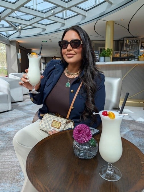 the debussy, riverside luxury cruises, jade massie, helen siwak, netherland, travel, luxury lifestyle, cocktails