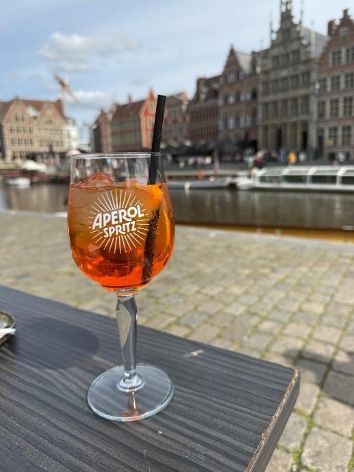 the debussy, riverside luxury cruises, jade massie, helen siwak, netherland, travel, luxury lifestyle, cocktails