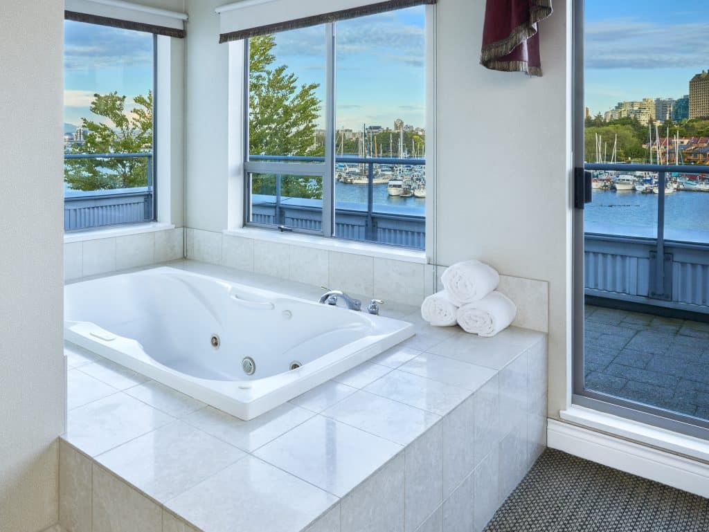 granville island hotel, penthouse living, helen siwak, folioyvr, vancouver, bc, yvr, granville island shopping, west coast getaway