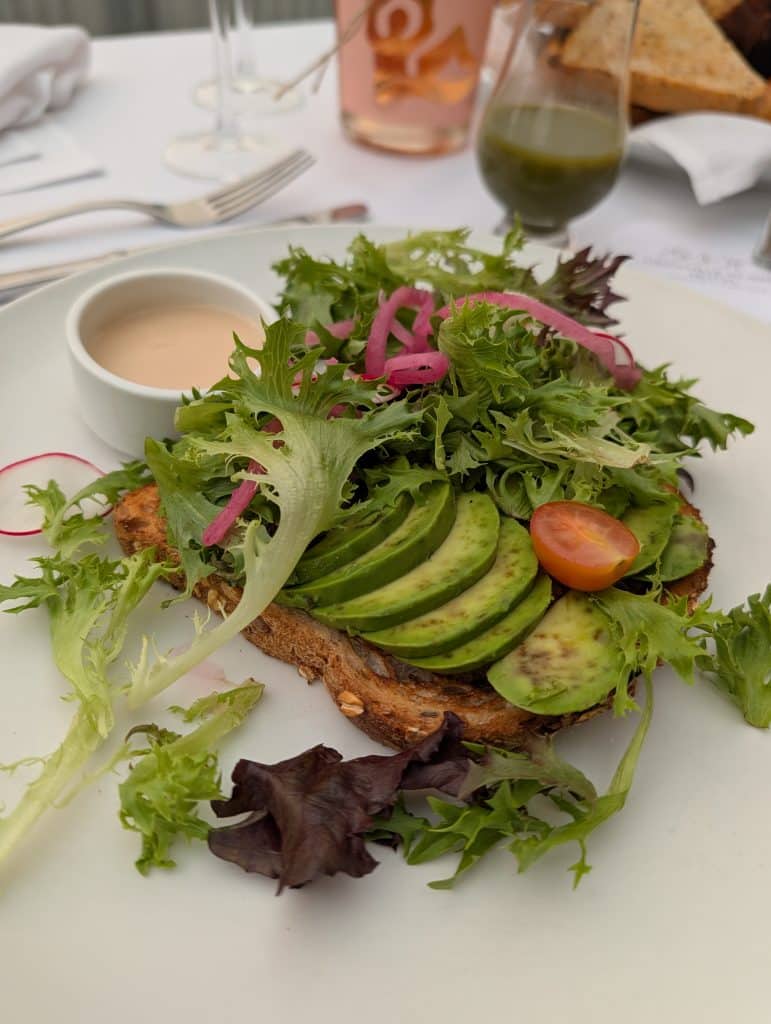 dockside restaurant, granville island hotel, helen siwak, folioyvr, its whats for brunch, vancouver, bc, yvr, elevated lifestyle, west coast luxury, luxury lifestyle vancouver